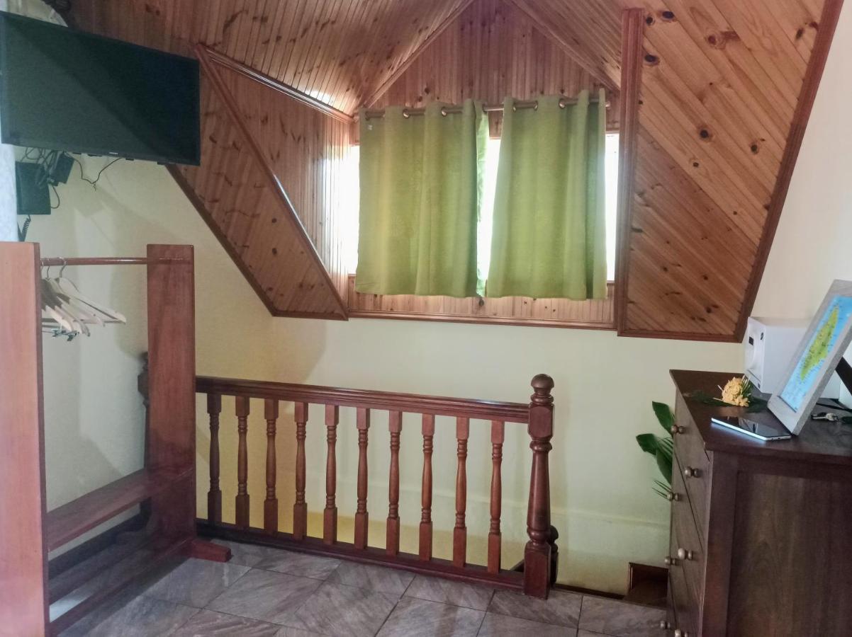 Badamier Self-Catering Διαμέρισμα La Digue Εξωτερικό φωτογραφία