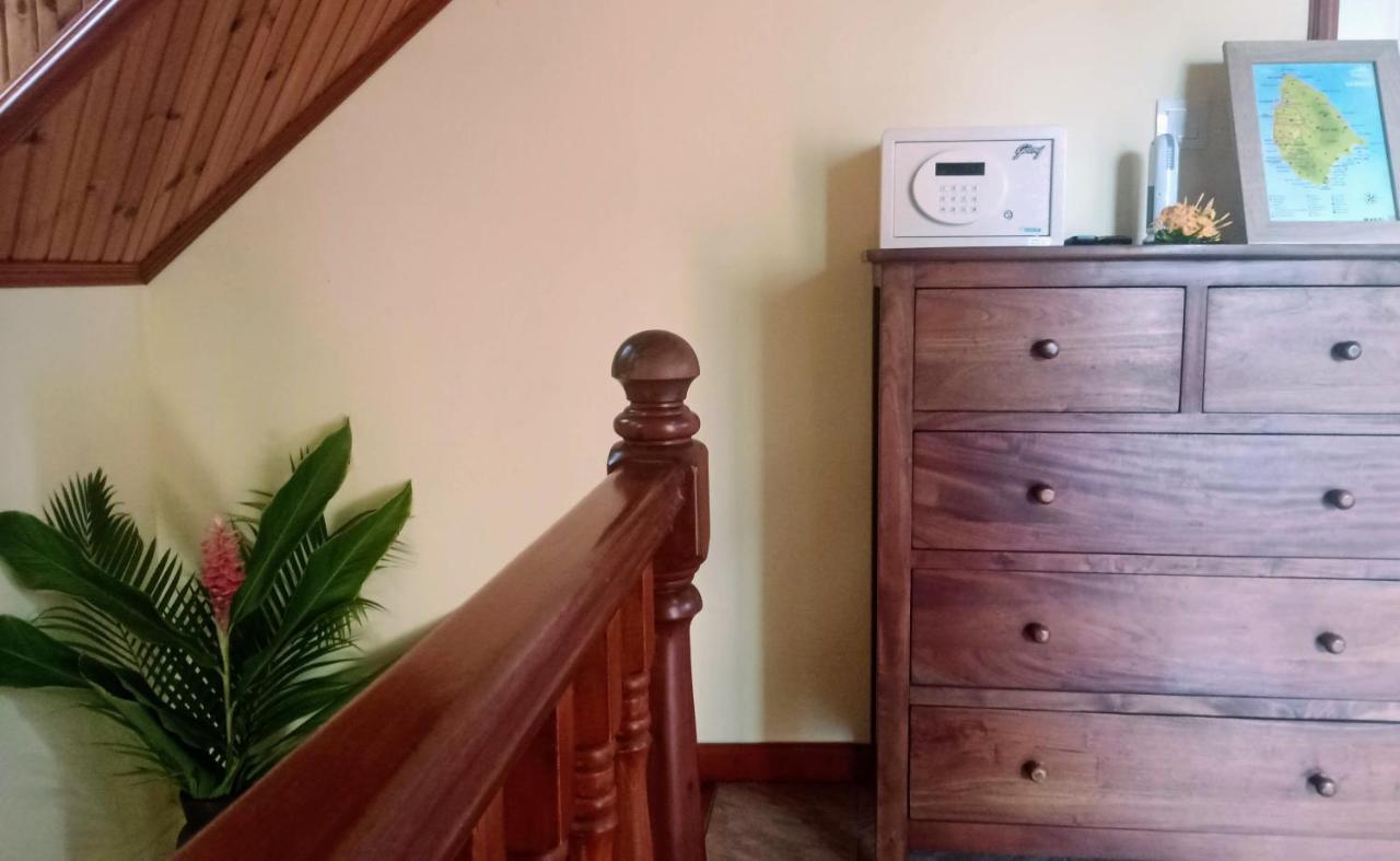 Badamier Self-Catering Διαμέρισμα La Digue Εξωτερικό φωτογραφία