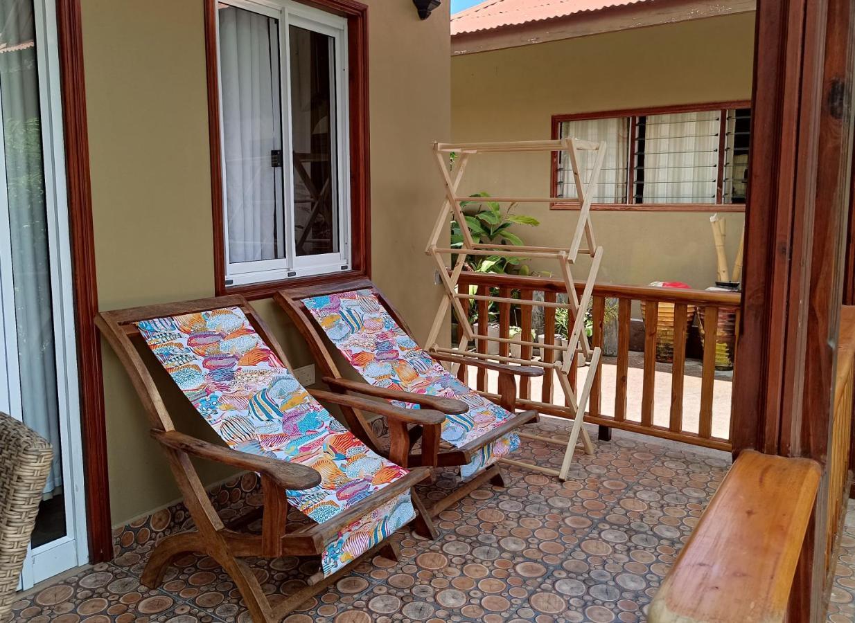 Badamier Self-Catering Διαμέρισμα La Digue Εξωτερικό φωτογραφία